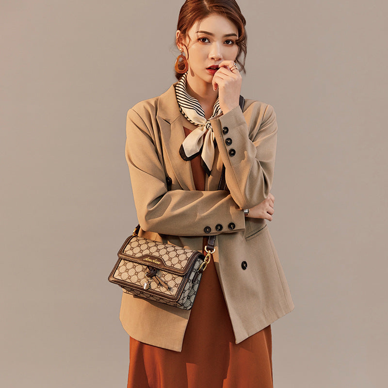 Genuine Leather Small Square Crossbody Bag for Women, New Fashionable Versatile Shoulder Purse, Trendy Mini Handbag for Ladies