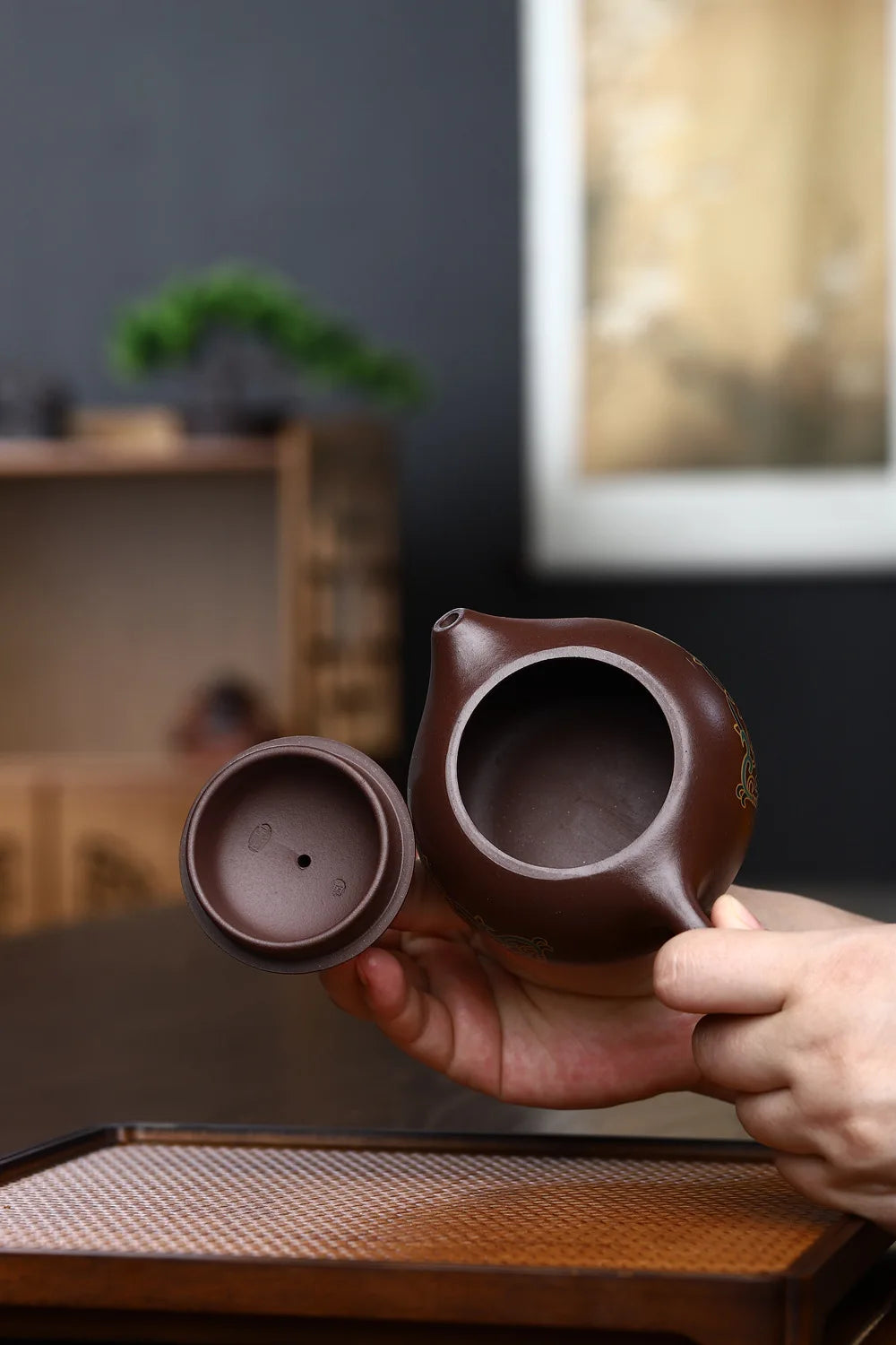 240cc Yixing Purple Clay Teapot Chinese Famous Handmade Xishi Tea Pot Authentic Zisha Tea Set Kung Fu Teaware Kettle