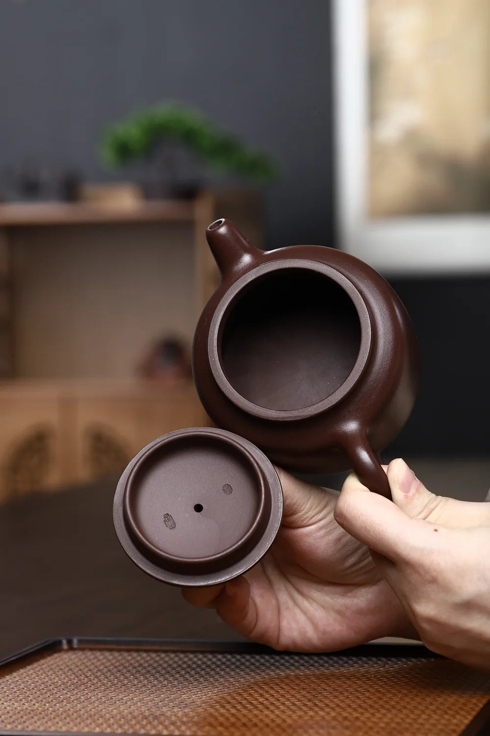 330ml Yixing tea pot purple clay teapot Authentic Ore beauty kettle Handmade Teaware Tea ceremony customization