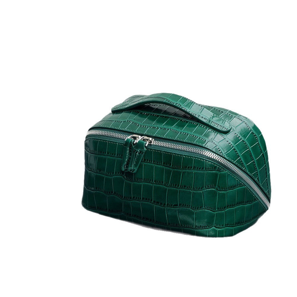 New Arrival Croc-Effect Genuine Leather Makeup Bag for Women, A Premium Top-Layer Cowhide Portable Toiletry Pouch with Handheld Top-Handle Design