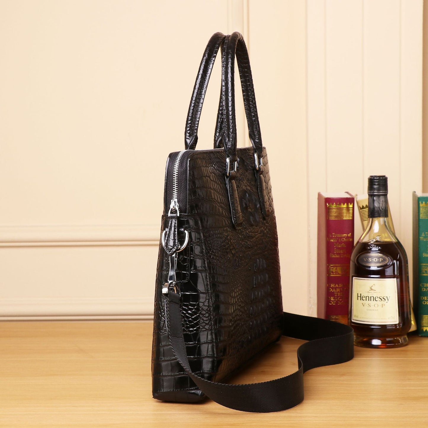 New Arrival Croc-Effect Genuine Leather Business Briefcase for Men, A Top-Handle Laptop Shoulder Crossbody Bag with Casual Professional Design