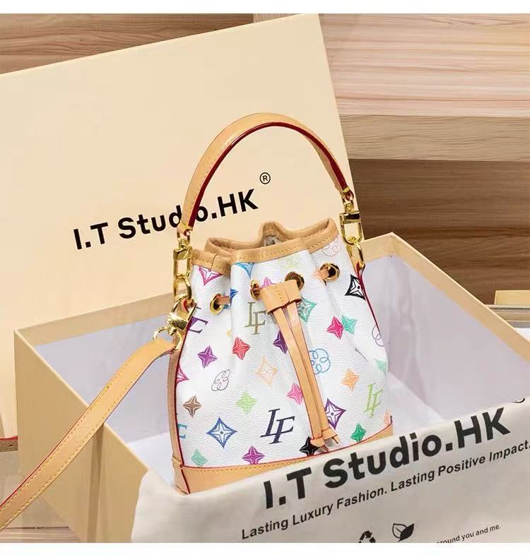 Genuine Leather Korean Style Printed Bucket Bag for Women, New Elegant Light Luxury Shoulder Crossbody Purse, Versatile Everyday Handbag for Ladies