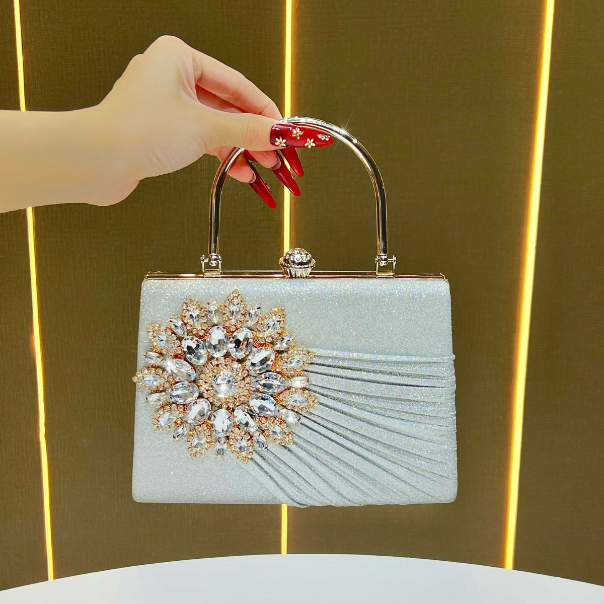 Dazzling Rhinestone-Embellished Evening Bag for Women, A Boutique-Style Top-Handle Handbag with Versatile Crossbody Shoulder Strap, Perfect for Banquets Weddings & Formal Gowns