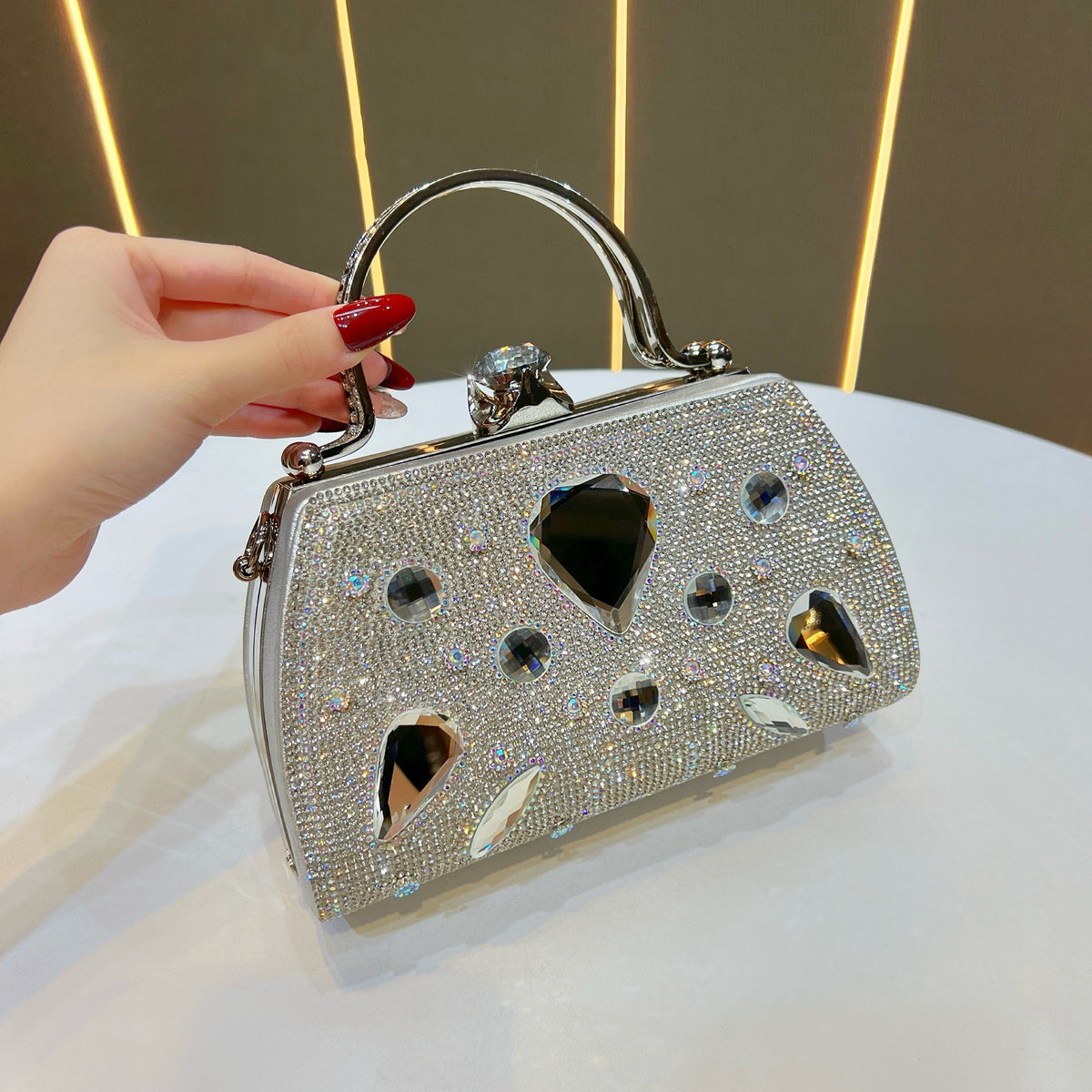 Dazzling Rhinestone-Embellished Evening Bag for Women, A Glamorous Luxurious Top-Handle Handbag with Versatile Crossbody Shoulder Strap, Perfect for Banquets Weddings & Formal Gowns