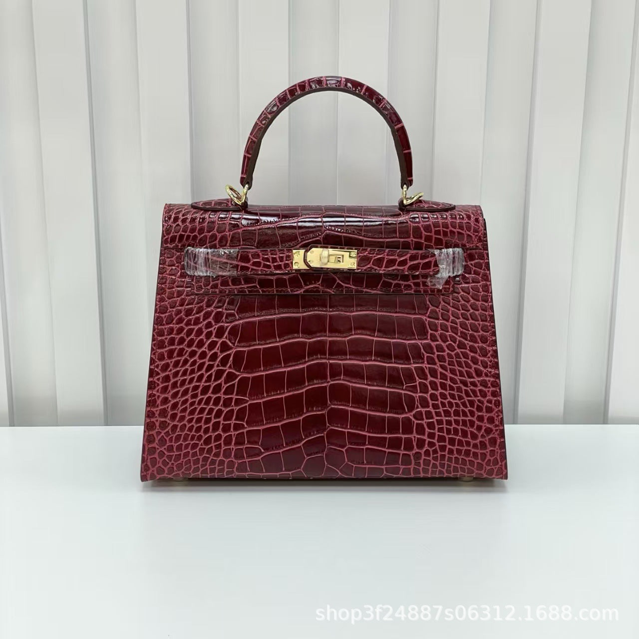 New Arrival Mini Croc-Effect Kelly-Inspired Bag in White for Women, A Premium Top-Handle Shoulder Crossbody Handbag with Versatile Elegant Design