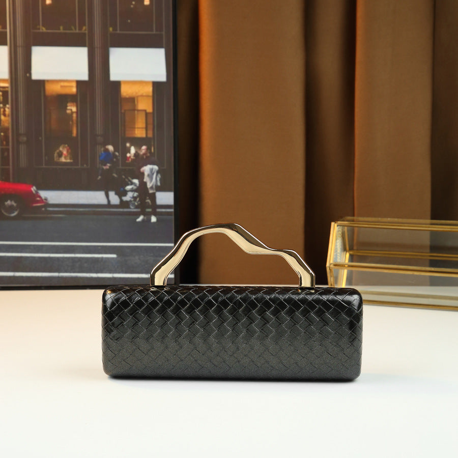 New Arrival Wave Metal Handle Baguette Bag for Women, A Woven Shoulder Crossbody Handbag with Premium Trendy Design