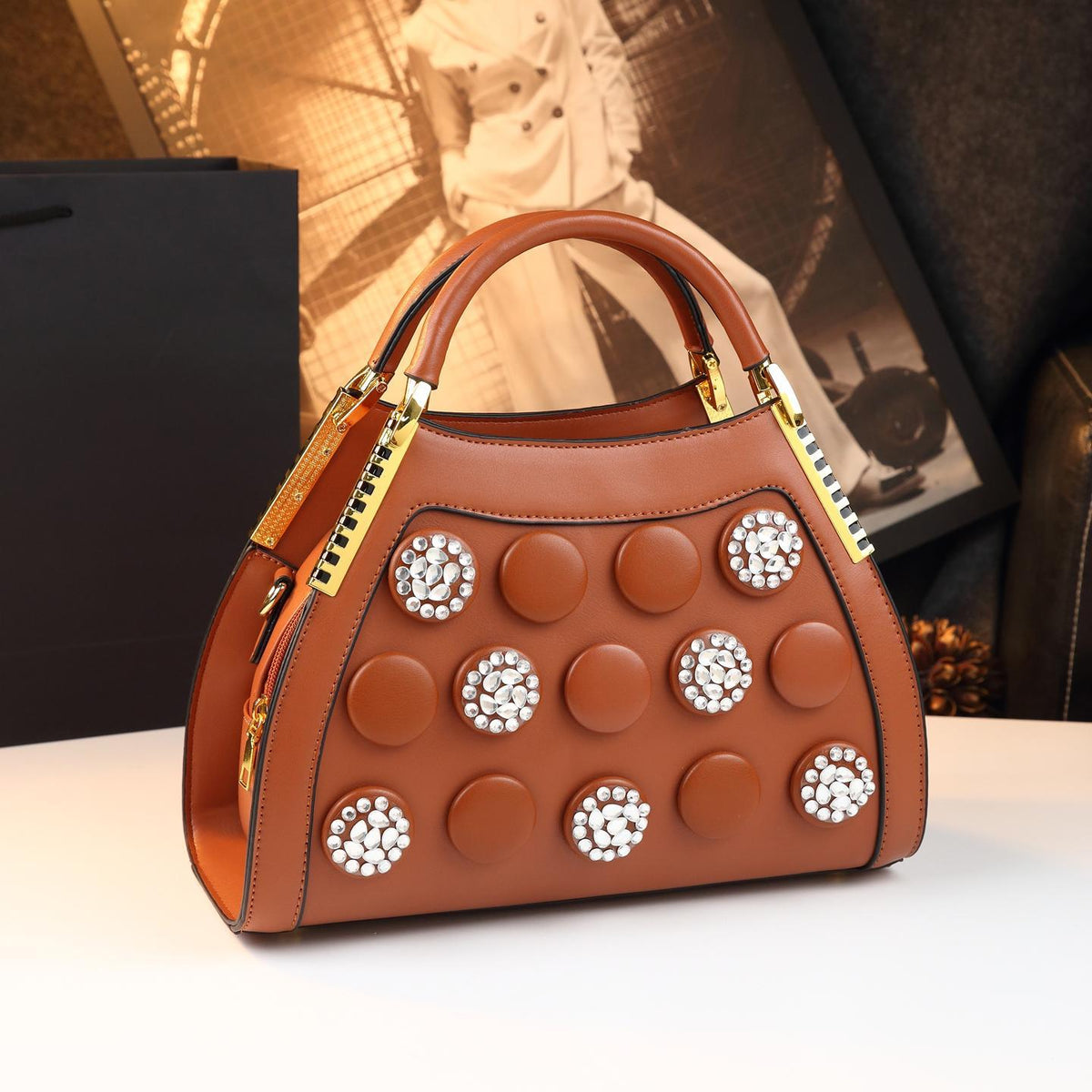 Chic Rhinestone-Embellished Genuine Leather Handbag for Women, An Elegant Banquet Purse with Stylish Design, Perfect for Middle-Aged Moms & Special Occasions