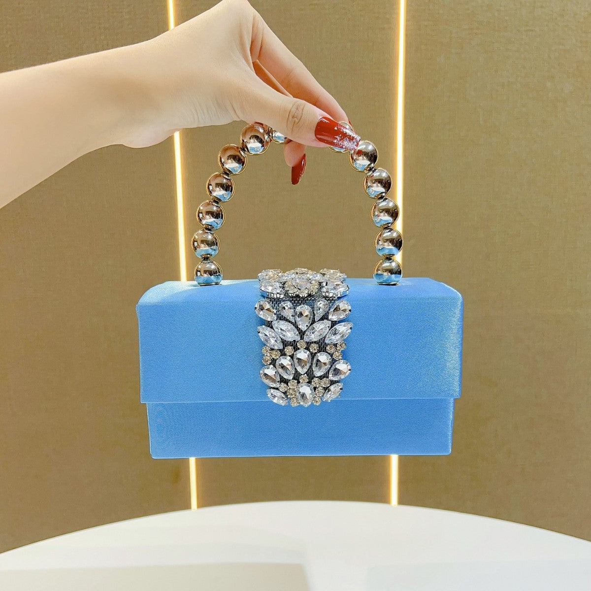 Chic French-Style Sparkly Rhinestone Box Clutch for Women, A Luxurious Silk Satin Small Square Bag with Elegant Pearl Accents & Removable Crossbody Strap, Perfect for Banquets Weddings & Formal Evening Events