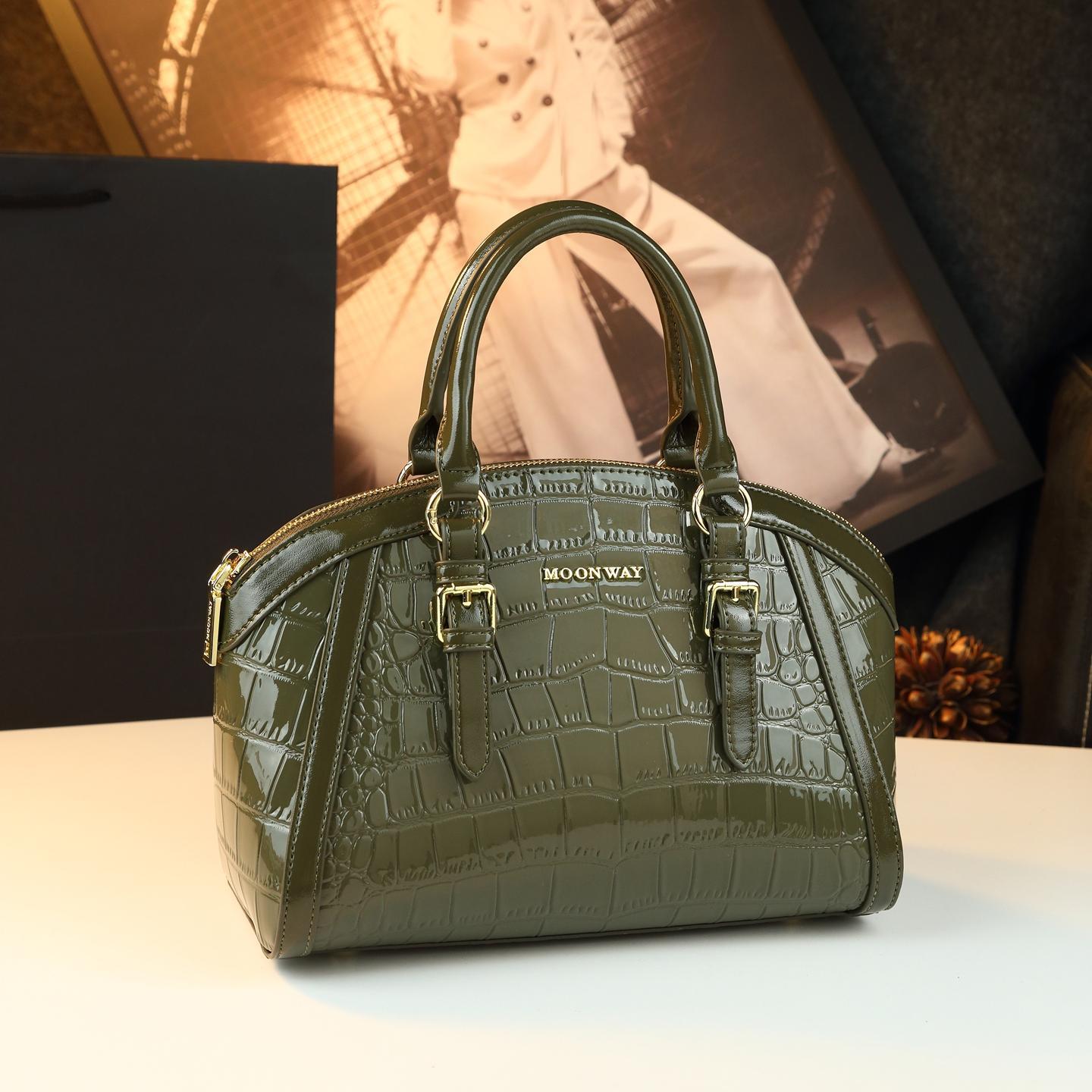 New Arrival Structured Croc-Effect Shell Bag for Women, A Light Luxury Shoulder Crossbody Top-Handle Handbag with Casual Style, Perfect for Moms