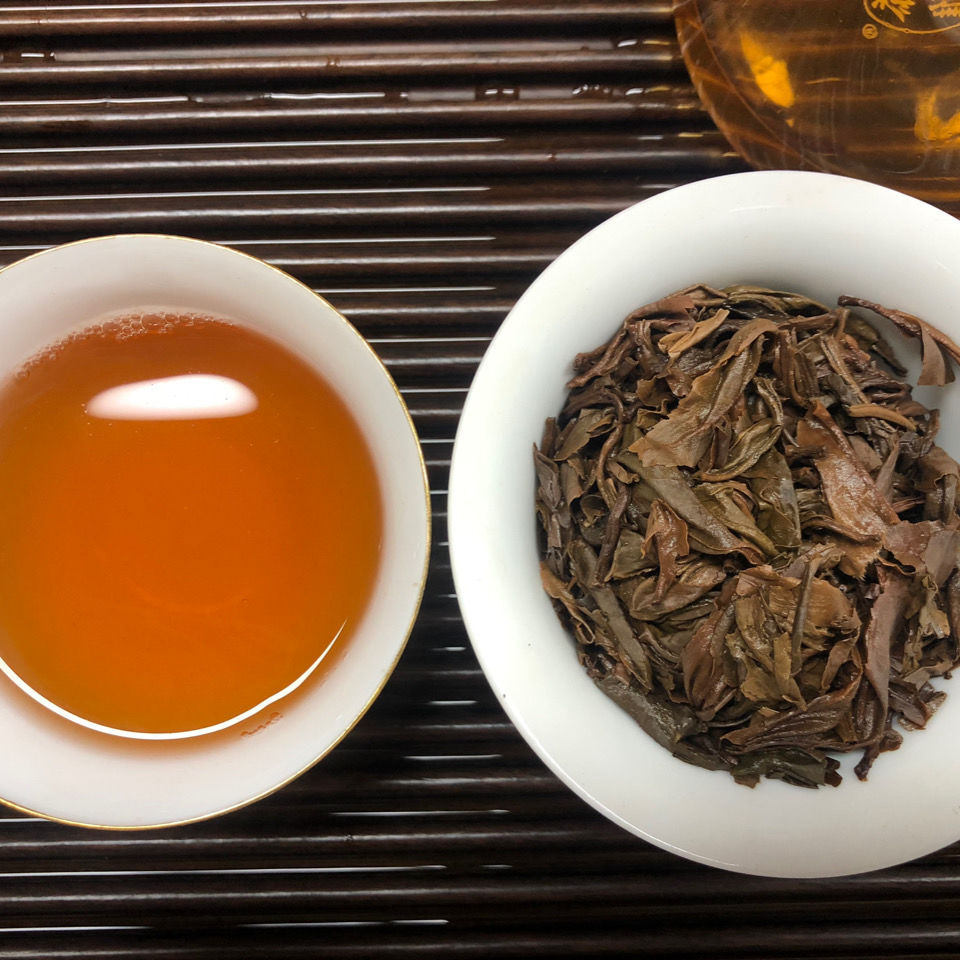 2007 CNNP ZhongCha First Grade of Chinese Tea Raw Pu'er Tea Yunnan Puer Tea 357g