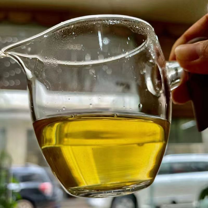 Puerh Sheng Tea Yunnan Old Tree Pu-erh Tea 250g Pu'er Tea Brick Golden Leaf-
