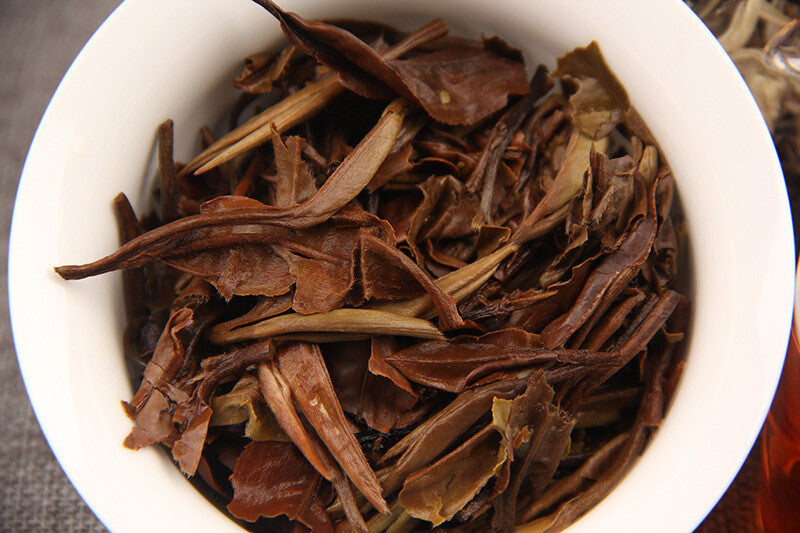 Yunnan Puer Tea Moonlight Beauty Pu'er White Tea Pu-erh Cake Raw Puerh Tea 357g