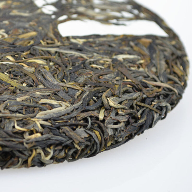 Pu'er Raw Tea Pressed Tea Cake Yunnan Old Tree Puerh Green Tea357g Premium Aged