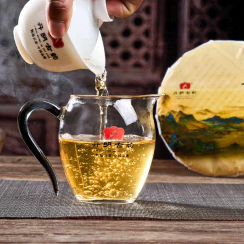 200g Yunnan Xigui Ancient Tree Raw Tea Lincang Tea Area Pu Erh Tea Cake