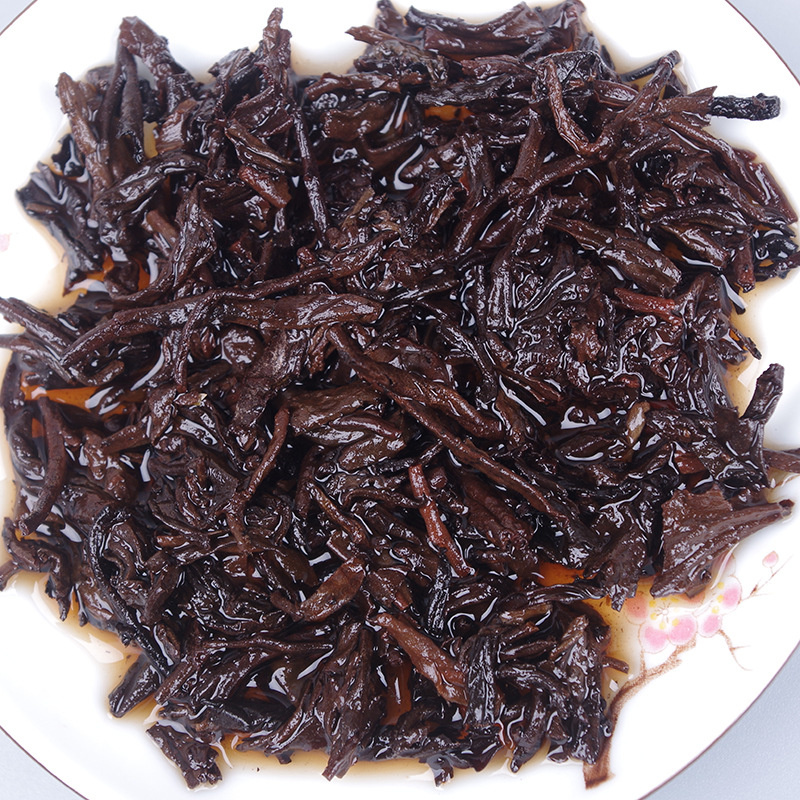 Ancient Tree Tea Ming Qian Spring Tea357g Pu'er Tea Lao Banzhang Mellow Aroma