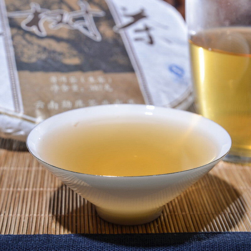 357g Pu'er Raw Tea Cake Old Tree Tea Pu'er Raw Tea Cake Pu'er Raw Tea Cake