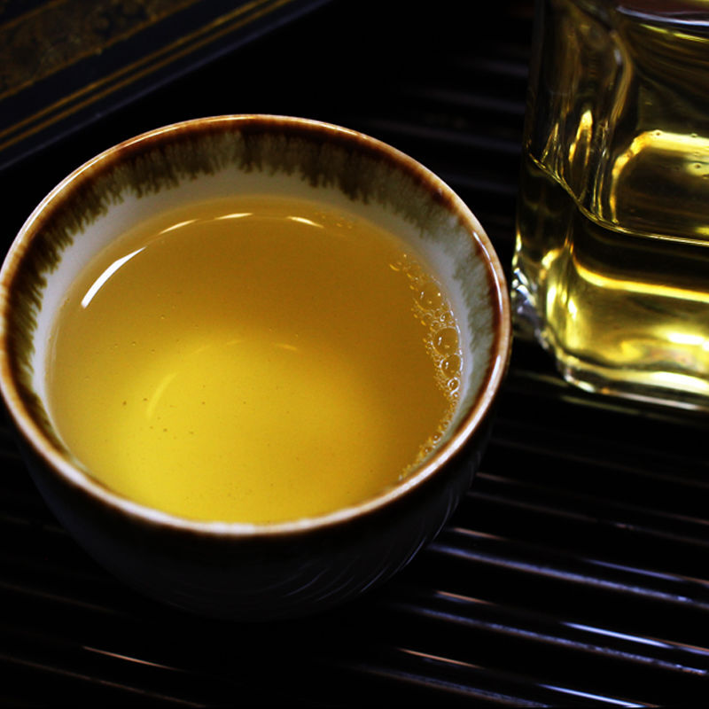 2018 Yunnan Puer Raw Tea Lceland Golden Leaves Raw Pu'er Tea Puerh Tea 357g