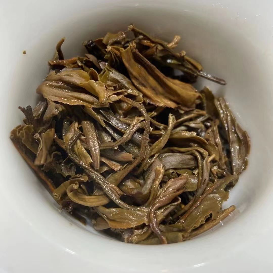 2006 Yunnan Raw Pu-erh Tea Bulang Old Tree Puerh Tea Cake Pu'er Tea 357g
