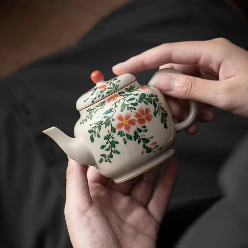 100/165ml Hand-painted Begonia Flower Sketch Teapot Exquisite Single Home Ceramic Tea Maker Kung Fu Tea Set Literati Teapot