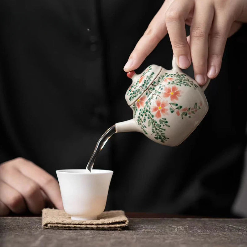 100/165ml Hand-painted Begonia Flower Sketch Teapot Exquisite Single Home Ceramic Tea Maker Kung Fu Tea Set Literati Teapot