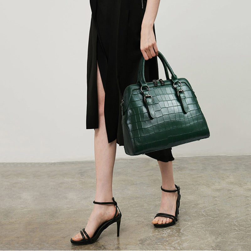 New Arrival Croc-Effect Genuine Leather Shell Bag for Women, A Solid Color Crossbody Handbag with Trendy Fashionable Design, Perfect Everyday Purse