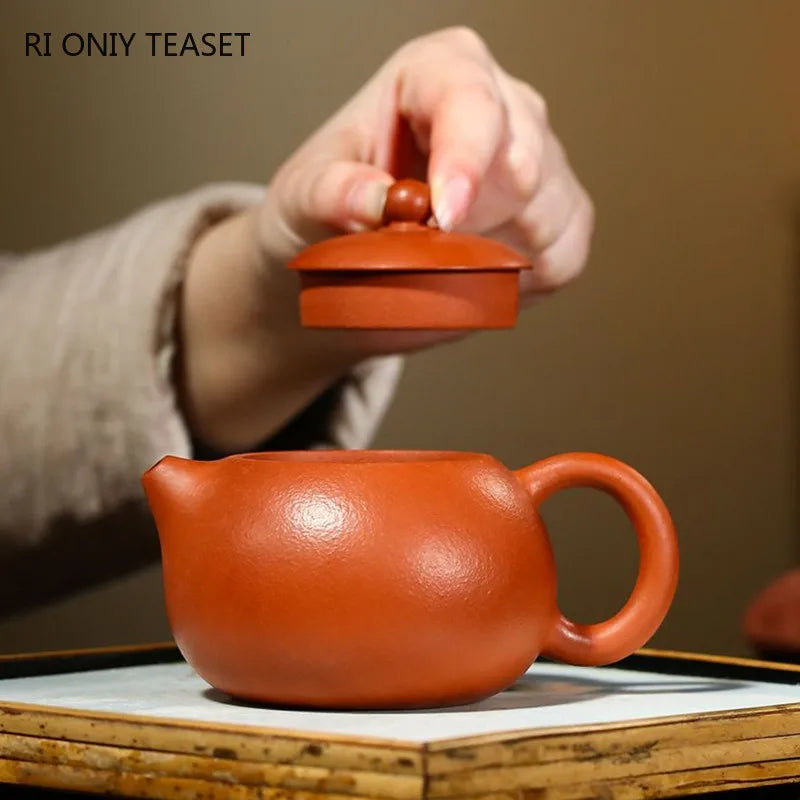 200ml Chinese Yixing Purple Clay Teapots Teaware Master Handmade Xishi Tea Pot Raw Ore Zhu Mud Beauty Kettle Zisha Tea Set