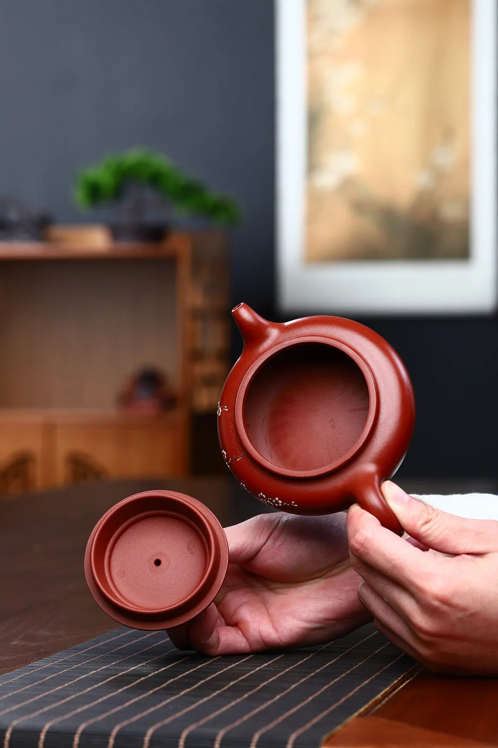 230ml Hand-painted Plum Blossom Xishi Teapot Yixing Purple Clay Tea Pot Household r Teaware Chinese Tea Infuser
