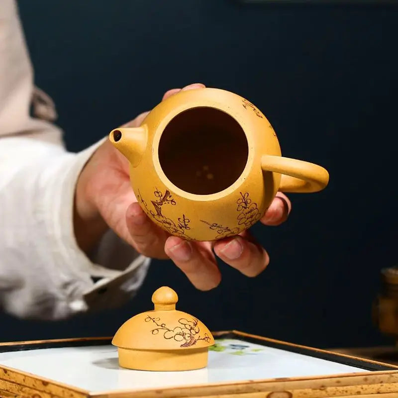 250ml  Chinese Yixing Teapot Handmade Kettle Ball Hole Filter Purple Clay Tea Pot Flower Teaware Kung Fu Teaset