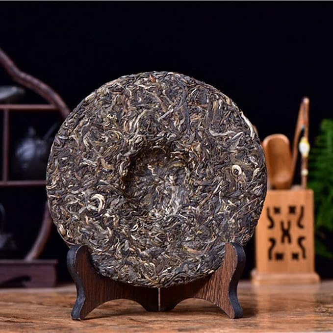 Natural Green Tea 2017 Spring Pu-Erh Tea Yunnan Big Tree Pu'er Raw Tea Cake 357g