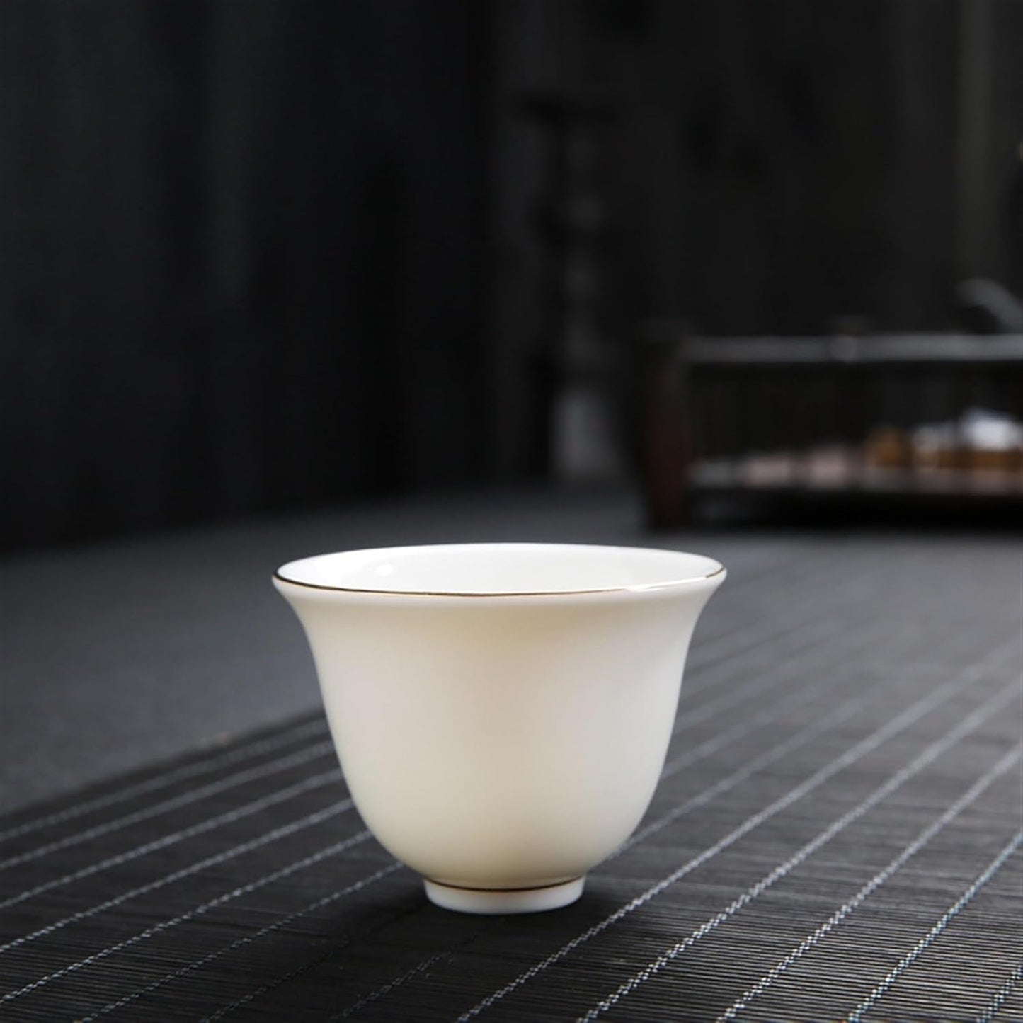 Chinese/Japanese Tea Set Chinese White Porcelain tea cup Kung Fu Tea Set Ceramic Tea bowl Creative handmade cups Small wine glass Phnom Penh teacups gift Portable Teapot Set Tea Gift set ( Size : Styl