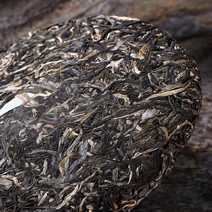 Natural Big Tree Pu'er Green Tea Yunnan Pu-Erh Raw Tea Cake Specialty Tea 357g