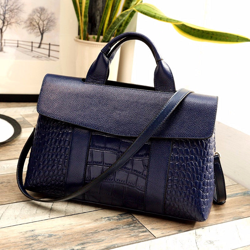 New Arrival Croc-Effect Genuine Leather Handbag for Women, A Large Capacity Crossbody Shoulder Bag with European & American Fashionable Versatile Design