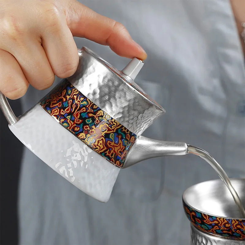 Ceramic Teapot Portable Tea Set Gilt Silver Beautiful Teapot Kung Fu Tea Set Small Kettles Puer Oolong Tea Infusers Gift Boxed