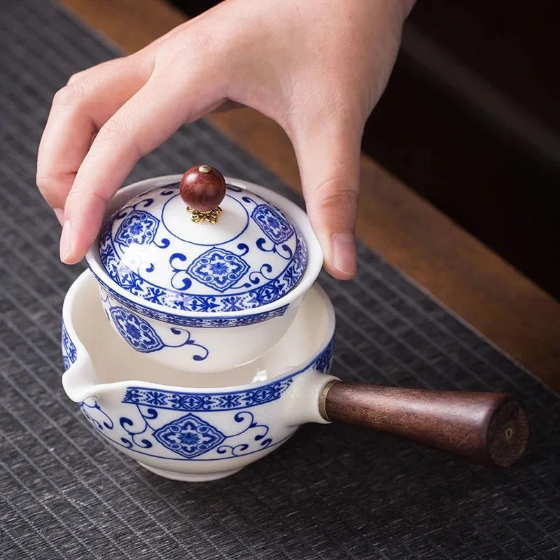 Ceramic Teapot With Wooden Handle Side-handle Pot Household Kung Fu Oolong Filter Tea Maker Creative Pottery Teaware Make Tea