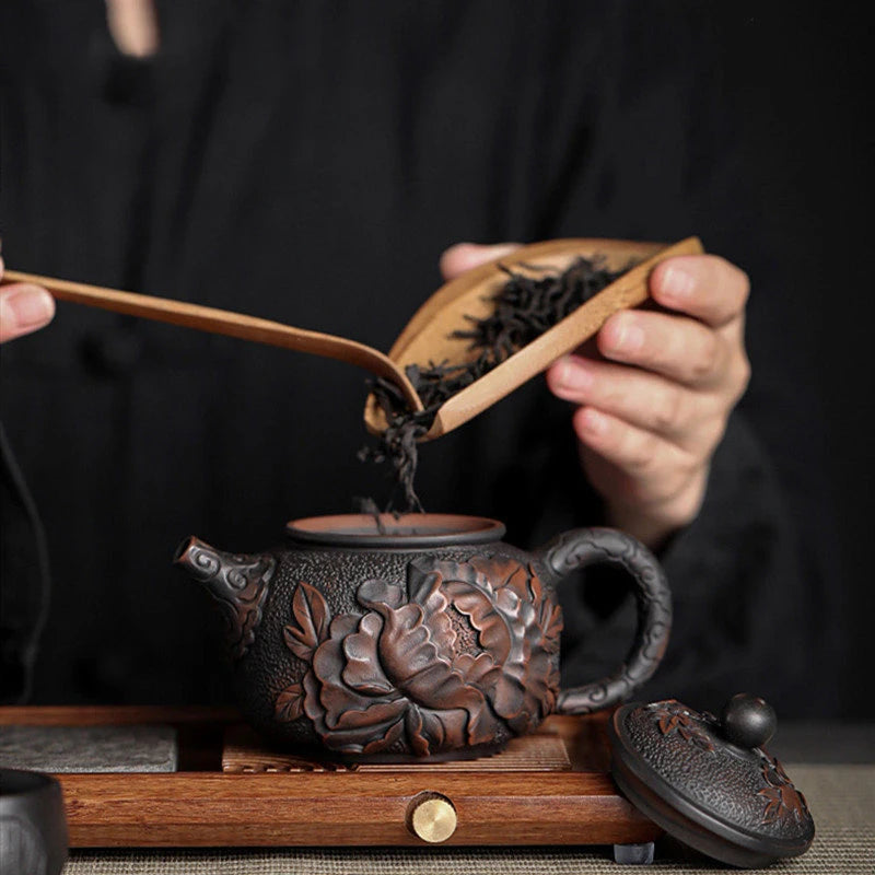 Chinese Traditional Purple Pottery Teapots Famous Artists Handmade Kettle Travel Portable Filter Tea Pot Home Tea Set Teaware