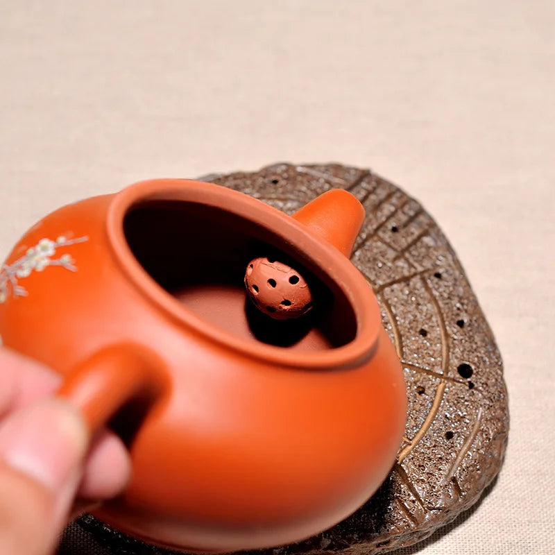 Chinese Yixing Zisha Teapot Handmade Xishi Tea Kettles Purple Clay Teaware Pots 150ml Puer Tea Kung Fu Tea Infuser