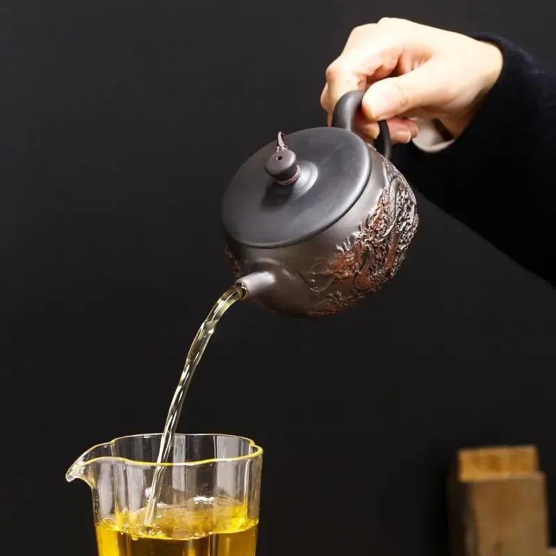 180ML CHINESE YIXING PURPLE CLAY TEA POT HAND-CARVED DRAGON PATTERN TEAPOT ZISHA FILTER TEAWARE CUSTOMIZED BEAUTY TEA INFUSER