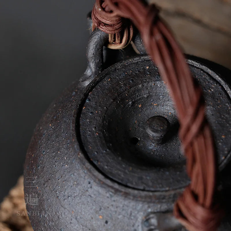 Hand Made-Rattan Loop-Handled Teapot Stoneware Teaware Single Pot Enameled Cast Iron Household Kung Fu Tea Ceremony Teapot