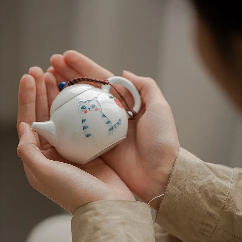 Hand Painted Cat Teapot Cute Cartoon Chinese Ceramic Kettle Teapot Tea Ceremony Set Milk Oolong Tea Tie Guan Yin Teaware Type