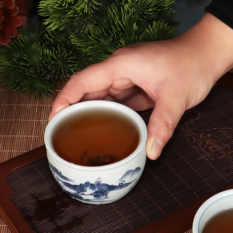Household Kung Fu Teacups Jingdezhen Ceramic Teacup Traditional Chinese Painting Classic Style Sample Tea Cup Master Teaware
