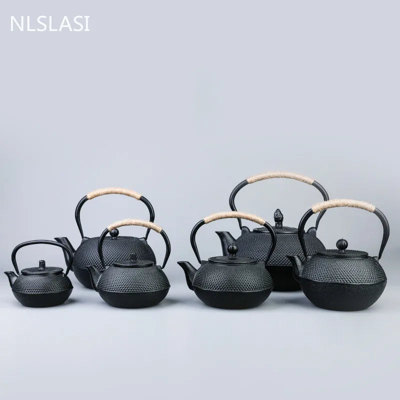 Japanese Cast Iron Tea Pot Induction Cooker Teapot with Stainless Steel Infuser tea Kettle Oolong tea Coffee Maker Pot