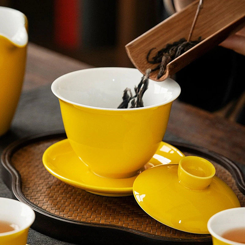 Jingdezhen Color Glaze Anti Scalding Gaiwan Teacup Yellow Ceramic Tea Bowl Handmade Tea Cup and Saucer Suit Chinese Teaware