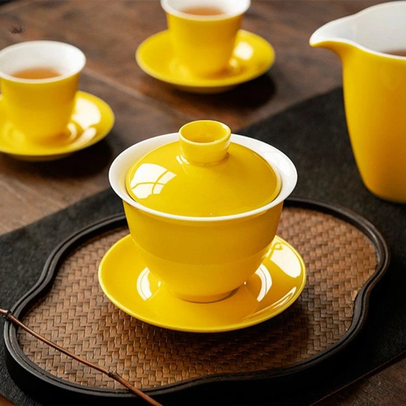 Jingdezhen Color Glaze Anti Scalding Gaiwan Teacup Yellow Ceramic Tea Bowl Handmade Tea Cup and Saucer Suit Chinese Teaware