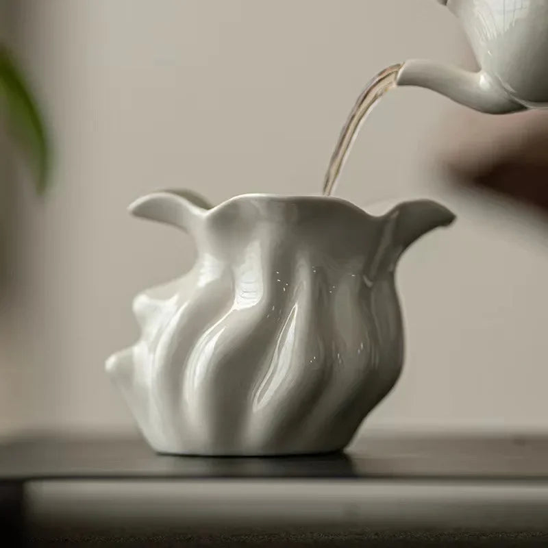 Lotus Fun Pitcher Ceramic Household Creative Tea Tea Pot Fair Mug Kung Fu Tea Utensils Tea Pitcher Gong Dao Bei Tea Infuser