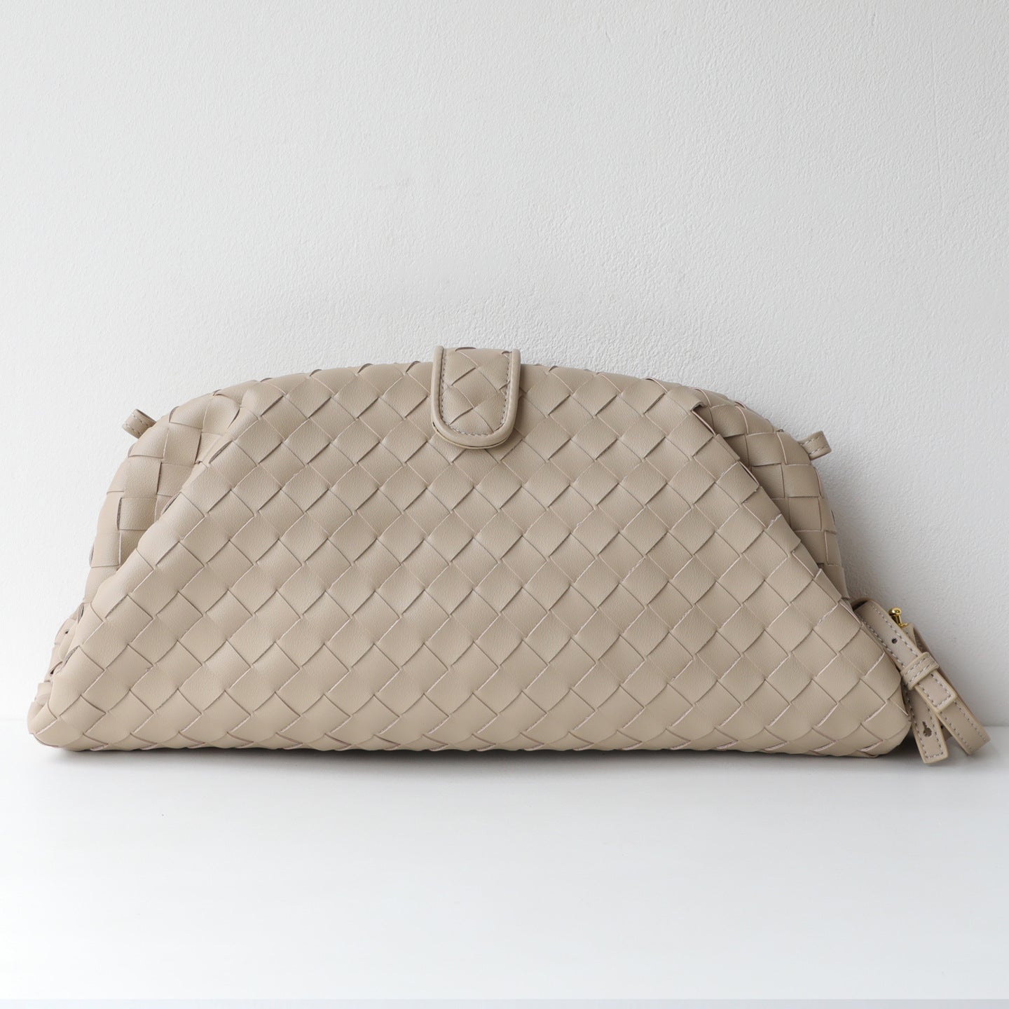 Woven Cloud Clasp Bag for Women Genuine Leather Large Capacity Shoulder Crossbody Handbag, Versatile Niche Purse with Soft Textured Design