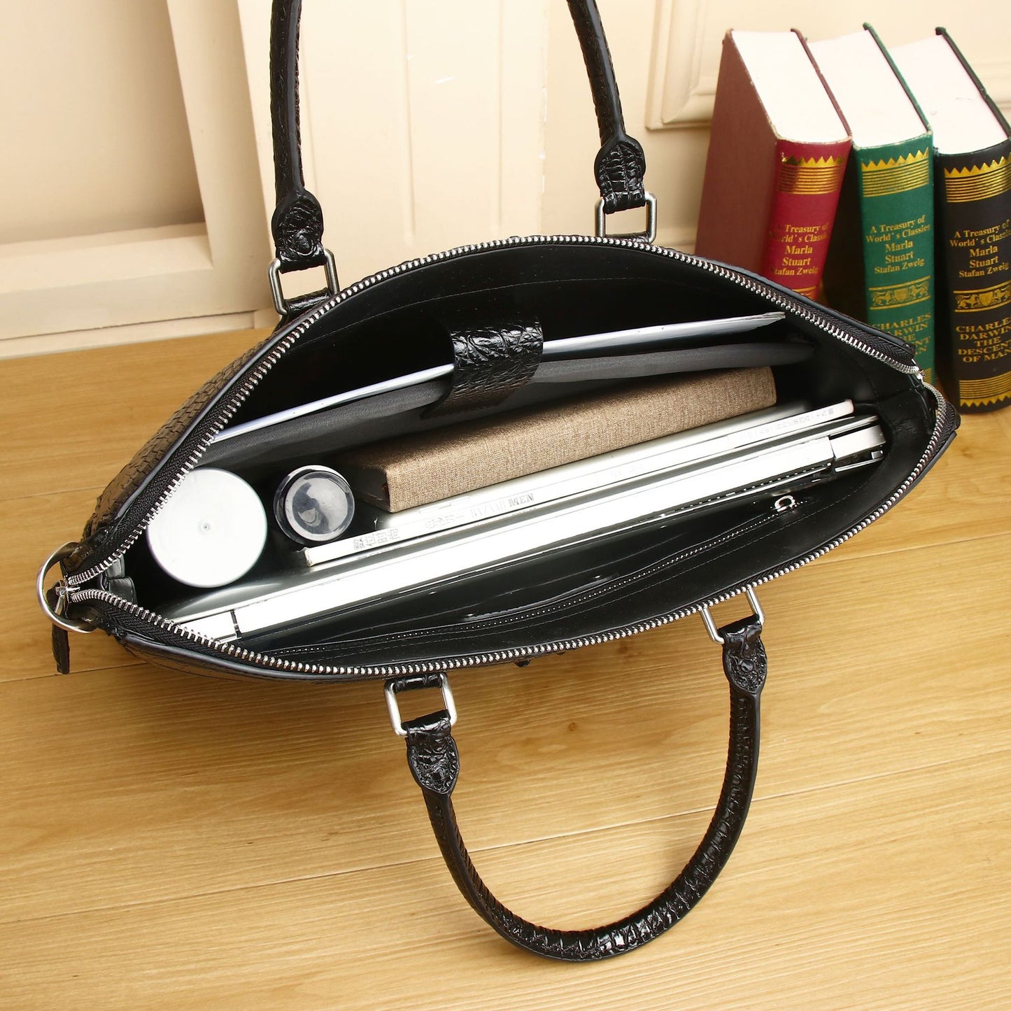 New Arrival Croc-Effect Business Briefcase for Men, A High-End Top-Handle Laptop Shoulder Crossbody Bag with Large Capacity