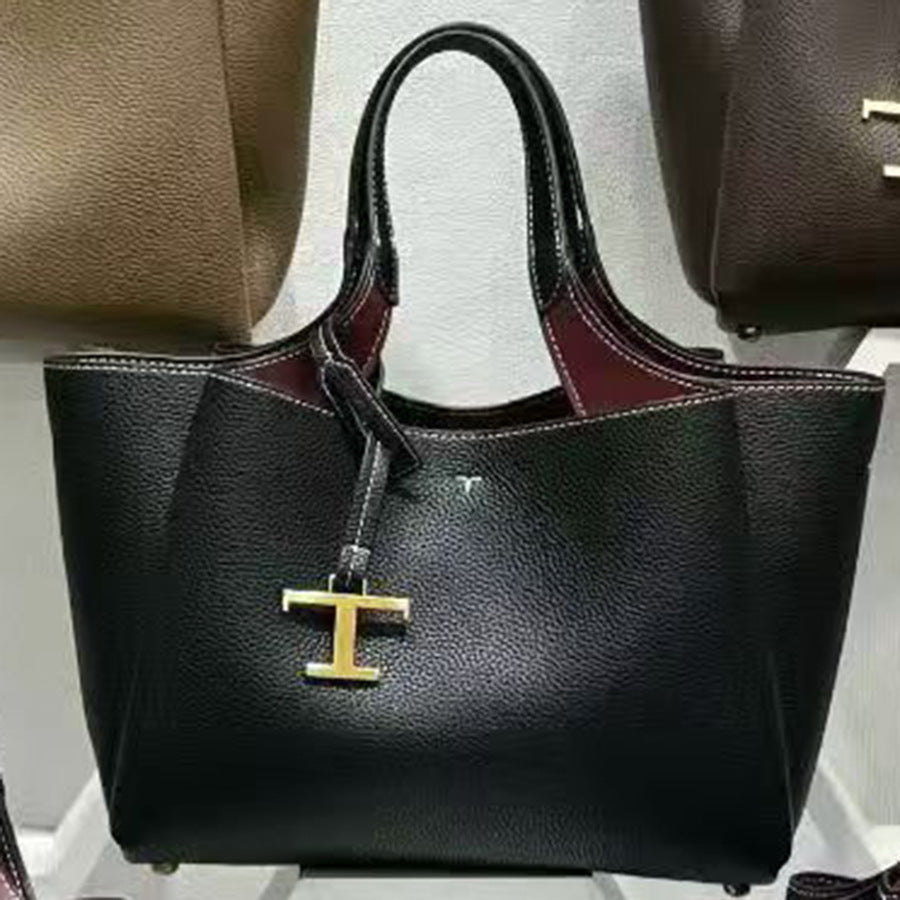 Pebble Grain Tote Bag for Women with T-Shaped Charm Detail, Large Capacity Commuter Shoulder Crossbody Handbag with Versatile Everyday Design