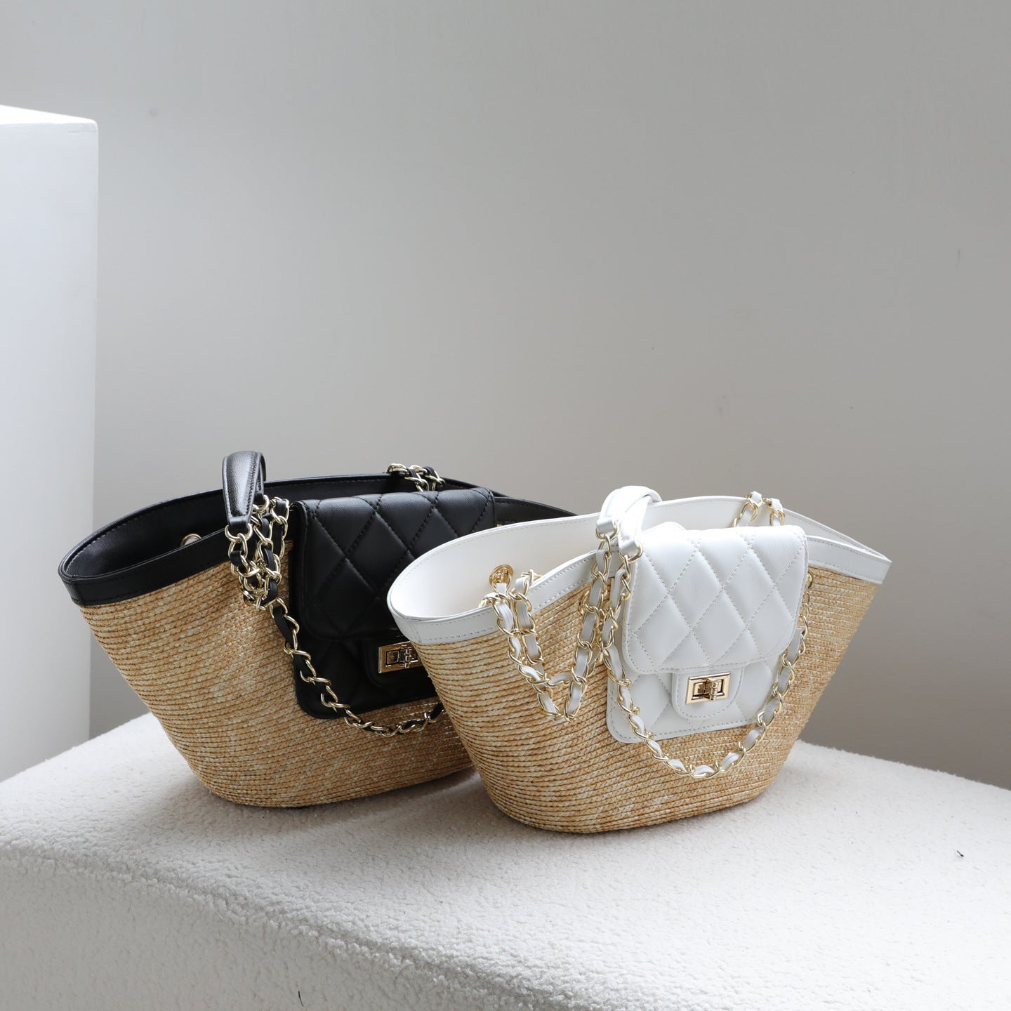 Straw Woven Sheepskin Basket Tote Bag for Women Large Capacity Shoulder Handbag, Casual Commuter Purse with Natural Woven Texture