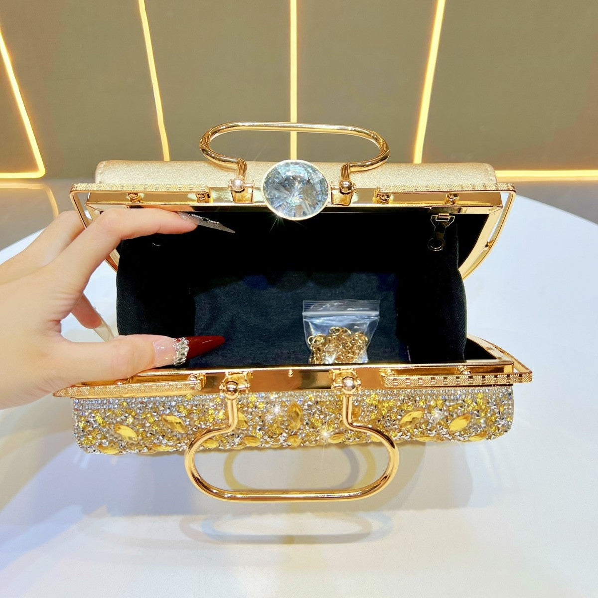 Dazzling Full Rhinestone Embellished Evening Bag for Women, A Large Capacity Light Luxury Top-Handle Shoulder Handbag, Perfect for Parties Banquets & Formal Dresses