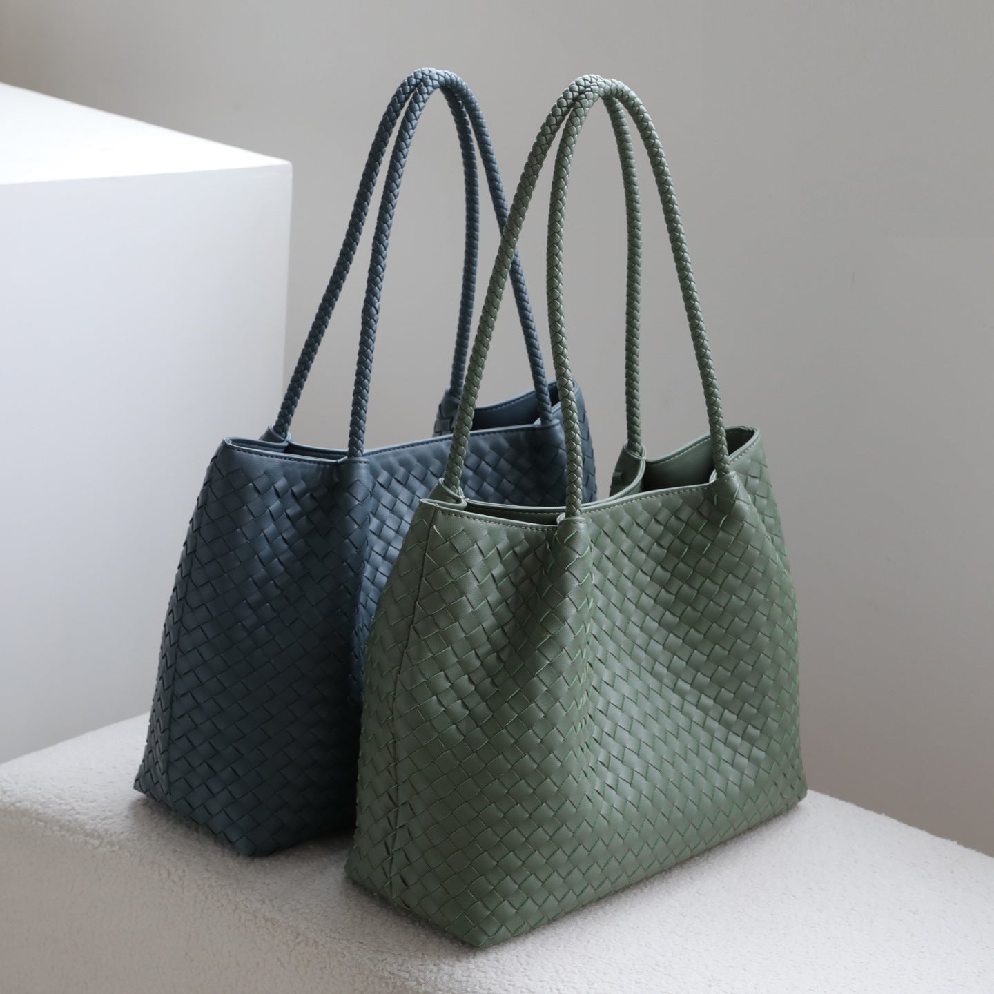 Handwoven Slouchy Underarm Bag for Women Niche Commuter Shoulder Handbag, Premium Versatile Purse with Relaxed Artisan Texture